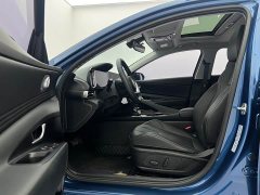 Hyundai Elantra 1.5L CVT Luxury - ფოტო 12
