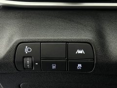 Hyundai Elantra 1.5L CVT Luxury - ფოტო 14