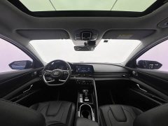 Hyundai Elantra 1.5L CVT Luxury - ფოტო 20