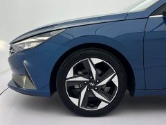 Hyundai Elantra 1.5L CVT Luxury - ფოტო 9