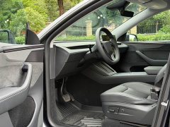 Tesla Model Y Long Range All-Wheel Drive - photo 7