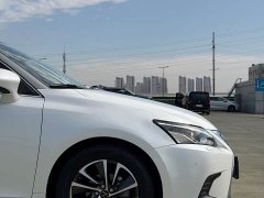 Lexus CT CT200h Comfort Edition Two-Tone Paint - ფოტო 14