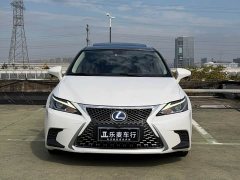 Lexus CT CT200h Comfort Edition Two-Tone Paint - ფოტო 2