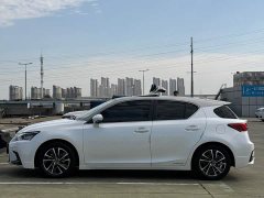 Lexus CT CT200h Comfort Edition Two-Tone Paint - ფოტო 6