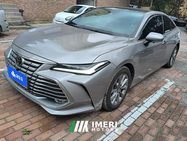 Toyota Avalon Dual-Engine 2.0L Elite Edition - car from China