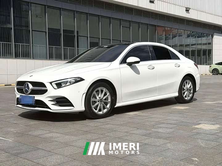Mercedes-Benz A-Class A 200 L Sport Sedan Fashion Edition - автомобиль из Китая