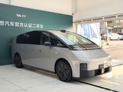 Li Auto Li Xiang MEGA Ultra - ფოტო 3