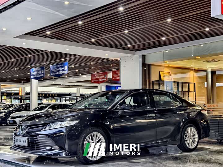 Toyota Camry 2.5G Luxury China VI