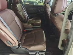 Toyota Gravia 2.5L Hybrid Prestige Plus AWD - ფოტო 8