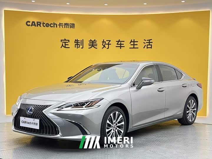 Lexus ES 300h Premium Edition - ავტომობილი ჩინეთიდან