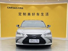 Lexus ES 300h Premium Edition - ფოტო 3