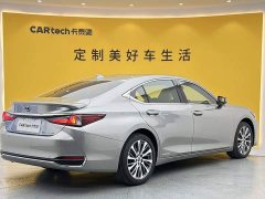 Lexus ES 300h Premium Edition - ფოტო 4