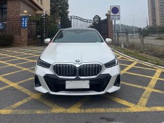 BMW 5 Series 530Li Luxury M Sport Package - ფოტო 1