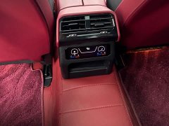 BMW 5 Series 530Li Luxury M Sport Package - ფოტო 11