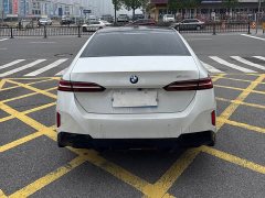 BMW 5 Series 530Li Luxury M Sport Package - ფოტო 13