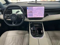 Zeekr 009 Six-Seat Executive AWD 108kWh - photo 13