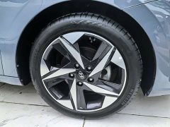 Hyundai Elantra 240TGDi DCT LUX Luxury Edition - photo 14