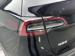 Tesla Model Y Rear-Wheel Drive - ფოტო 18