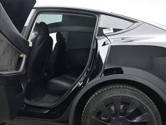 Tesla Model Y Standard Range RWD - фото 14