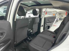 Honda Vezel 1.5L CVT Elite - ფოტო 8
