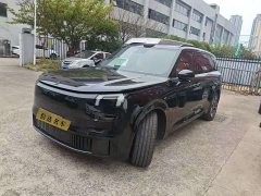 Lynk & Co 900 1.5T Ultra 6-Seater - ფოტო 1