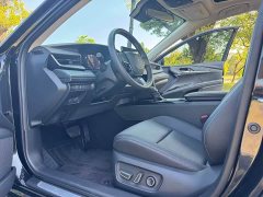Toyota Camry Hybrid 2.0L HGVP Luxury - ფოტო 4