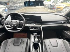 Hyundai Elantra 1.5L CVT Luxury - photo 6