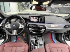 BMW 5 Series Facelift 530Li Premier M Sport Package - ფოტო 4