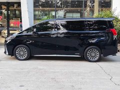 Lexus LM 300h Four-Seat Royal Edition - фото 3