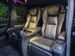 Lexus LM 300h Four-Seat Royal Edition - фото 8