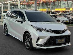 Toyota Gravia 2.5L Hybrid Prestige Plus AWD - photo 2