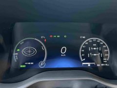 Toyota Gravia 2.5L Hybrid Prestige Plus AWD - photo 8