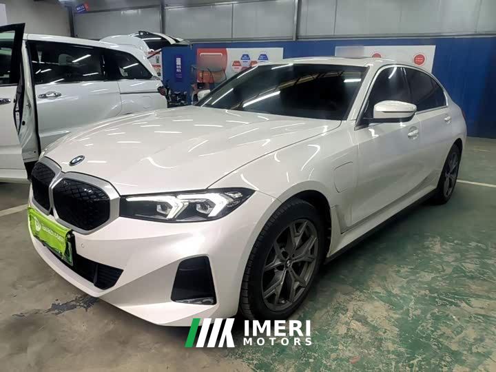 BMW i3 eDrive 35 L