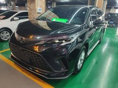Toyota Gravia 2.5L Hybrid Comfort Edition - photo 1