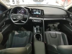 Hyundai Elantra 1.5L CVT GLX Elite - photo 9