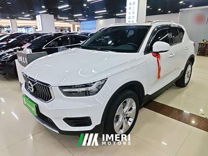 Volvo XC40 T4 AWD Smart Fashion Edition - ავტომობილი ჩინეთიდან