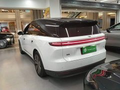 Li Auto i8 Standard Edition - ფოტო 4