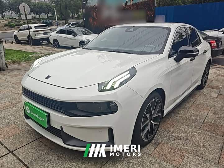 Lynk & Co 03 1.5T DCT Pro