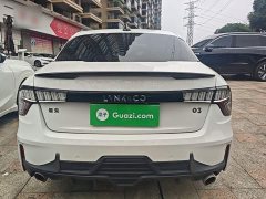 Lynk & Co 03 1.5T DCT Pro - фото 5