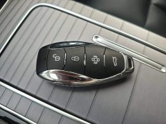 FAW Red Flag HS7 PHEV 2.0T PHEV AWD Flagship Comfort 6-Seater - ფოტო 8