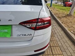 Skoda Octavia 1.5L Automatic Smart Comfort Edition - ფოტო 7
