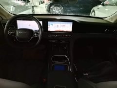 SAIC MG D7 DMH 125km World Champion Excellence Edition - ფოტო 9