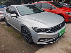 Volkswagen Magotan 330TSI DSG Advance - ფოტო 3