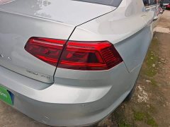 Volkswagen Magotan 330TSI DSG Advance - ფოტო 7