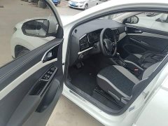 Volkswagen Jetta VS7 280TSI Automatic Entry-Level - ფოტო 15