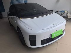 Li Auto i6 Two-Wheel Drive Standard - ფოტო 3