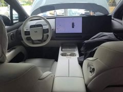 Li Auto i6 Two-Wheel Drive Standard - ფოტო 9