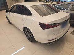 SAIC MG i5 1.5L CVT Prestige - ფოტო 4