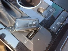 Toyota Highlander 2.5L Intelligent Hybrid AWD Elite 7-Seat Plus Edition - photo 8