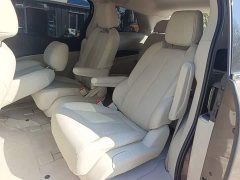 Buick GL8 Land Official Business Class 652T Comfort Edition - фото 16